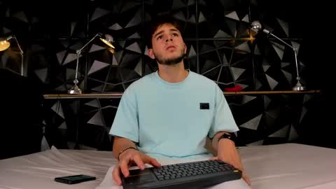 Snapshot of danielclarton chatting on 6, 1, 2025 DANIEL online show from 6, 1, 2025