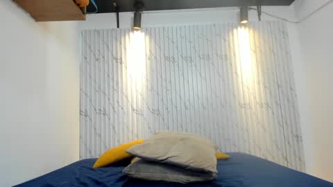 Snapshot of danielclarton chatting on 16, 1, 2025 DANIEL online show from 16, 1, 2025