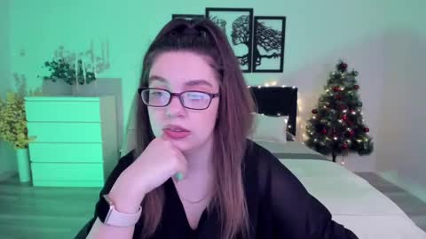 Daniella online show from 11, 12, 2024