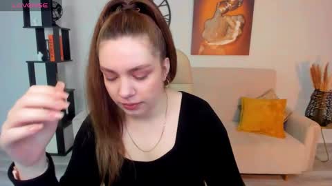 Daniella online show from 5, 3, 2025