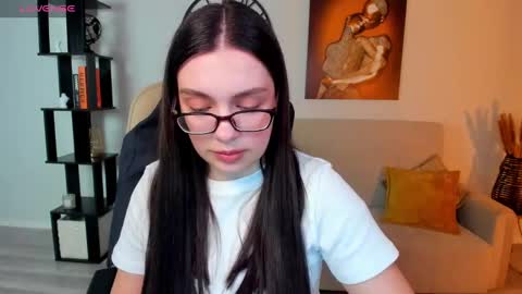 Daniella online show from 11, 3, 2025