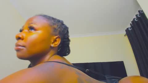 danielle_rock online show from 10, 10, 2025