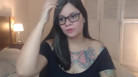 Snapshot of daniellerain chatting on 6, 4, 2026 daniellerain online show from 6, 4, 2026