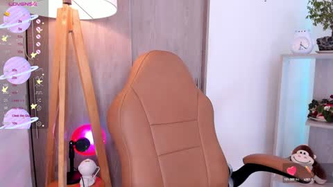 Danielle Rose online show from 4, 2, 2025