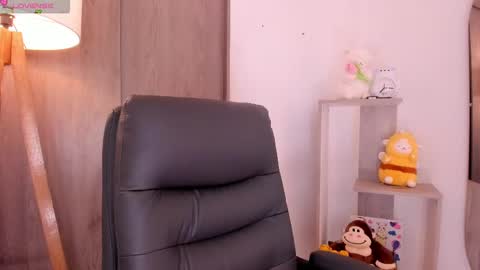 Danielle Rose online show from 9, 10, 2025