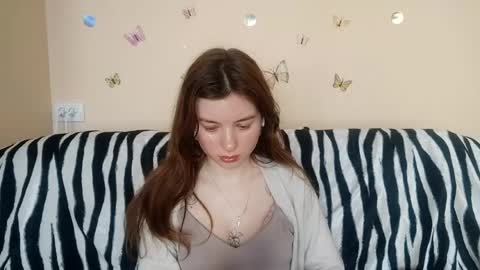 Snapshot of daniellevaulet chatting on 23, 4, 2026 Mia online show from 23, 4, 2026