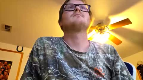 Snapshot of danielp_mod_cb chatting on 10, 2, 2026 Daniel y. online show from 10, 2, 2026