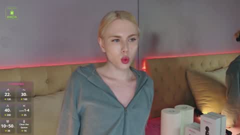 Snapshot of danielpaige_ chatting on 12, 1, 2025 GABRIEL online show from 12, 1, 2025