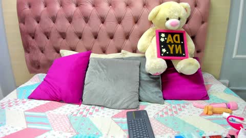 DaniiBelluci  online show from 24, 1, 2025