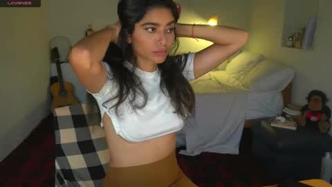 Snapshot of daniisla chatting on 7, 3, 2026 danalle .. online show from 7, 3, 2026