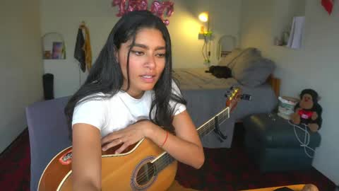 Snapshot of daniisla chatting on 31, 5, 2026 danalle .. online show from 31, 5, 2026