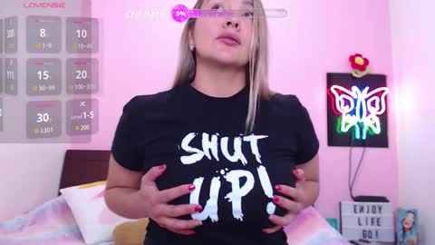 Snapshot of danika_bellaa chatting on 28, 3, 2026 K A R O L online show from 28, 3, 2026