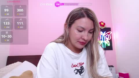 Snapshot of danika_bellaa chatting on 23, 5, 2026 K A R O L online show from 23, 5, 2026