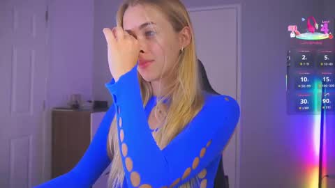 Hi my name is Anna. Please say hello I like to chat with you. If u have request use Tip option .Thank you online show from 6, 3, 2025