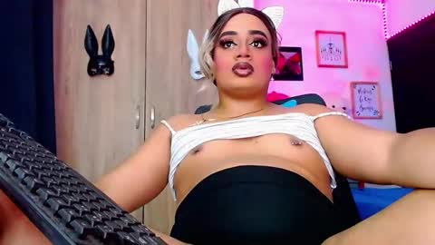 Snapshot of danipein chatting on 8, 11, 2025 danipein online show from 8, 11, 2025