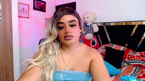 Snapshot of danipein chatting on 5, 12, 2025 danipein online show from 5, 12, 2025