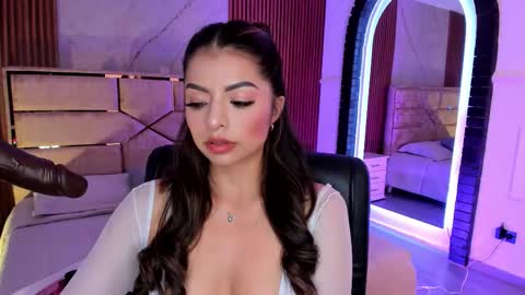 Snapshot of daniphoenixx chatting on 1, 12, 2025 Dani Phonenix online show from 1, 12, 2025