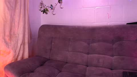 danita_veelz online show from 9, 12, 2024