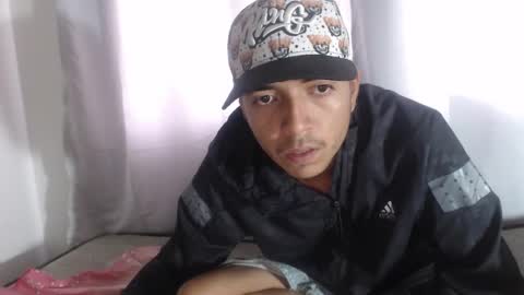 Snapshot of danivoyeur21 chatting on 30, 11, 2025 daniel segura online show from 30, 11, 2025