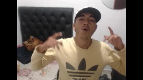 Snapshot of danivoyeur21 chatting on 2, 12, 2025 daniel segura online show from 2, 12, 2025