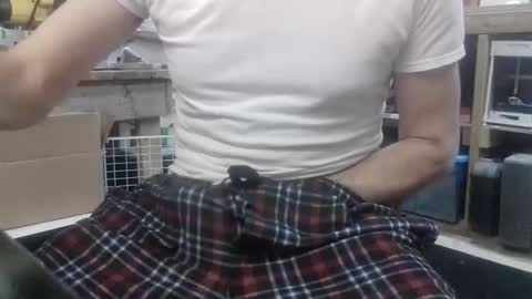 danl20012001 online show from 5, 12, 2025