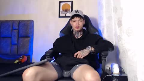 Dann Brown online show from 22, 11, 2025