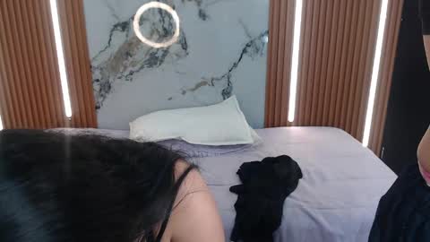 Snapshot of dann_jell chatting on 21, 4, 2026 Danniela y Victoria online show from 21, 4, 2026