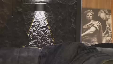 Dann saenz online show from 27, 10, 2025