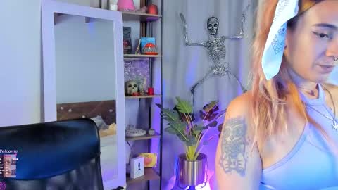 Snapshot of danna__castle chatting on 27, 10, 2025 Dannacastle online show from 27, 10, 2025
