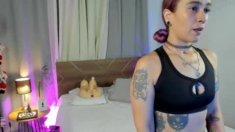 Snapshot of danna__castle chatting on 23, 11, 2025 Dannacastle online show from 23, 11, 2025