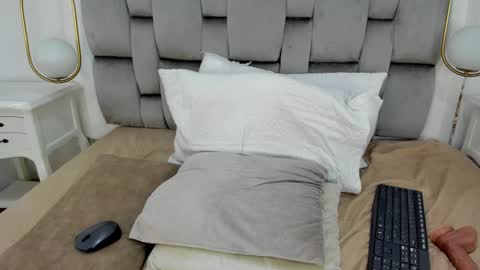 Danna online show from 12, 2, 2025