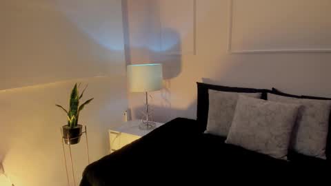 danna_palmeth online show from 25, 11, 2025