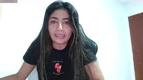 Snapshot of danna_peterson chatting on 28, 6, 2026 Danna online show from 28, 6, 2026