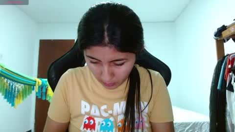 Snapshot of danna_peterson chatting on 12, 7, 2026 Danna online show from 12, 7, 2026