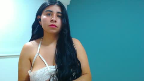 Snapshot of danna_rouses_ chatting on 15, 10, 2025 dannarouses online show from 15, 10, 2025