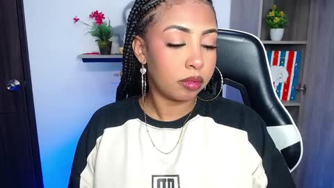 Snapshot of danna_schmidt23 chatting on 1, 4, 2026 Danna online show from 1, 4, 2026