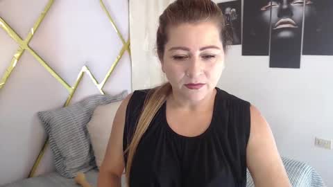 Snapshot of danna_wester chatting on 9, 2, 2025 D a n n a w e s t e r online show from 9, 2, 2025