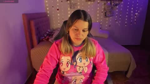 Snapshot of danna_wry chatting on 5, 4, 2026 danna_wry online show from 5, 4, 2026