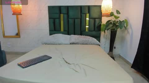 Snapshot of dannaa_williams chatting on 3, 10, 2025 Danna online show from 3, 10, 2025