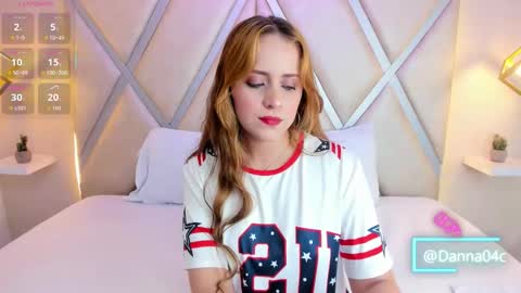 Snapshot of dannacouper chatting on 5, 12, 2025 Danna online show from 5, 12, 2025