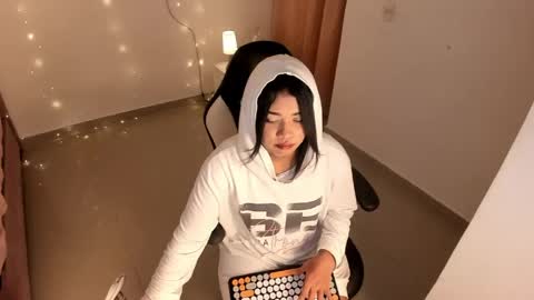 dannagabriella online show from 4, 6, 2026
