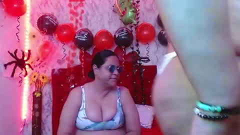 Snapshot of dannalanegra2 chatting on 13, 10, 2025 dannalanegra2 online show from 13, 10, 2025