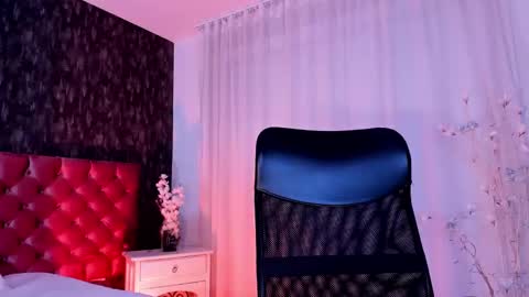 Danna online show from 8, 1, 2025