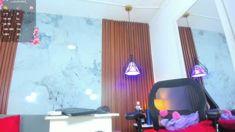 Danni  Sebastian online show from 15, 1, 2025