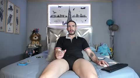 Snapshot of danny_hot_fun chatting on 12, 4, 2026 Danny and Alex online show from 12, 4, 2026