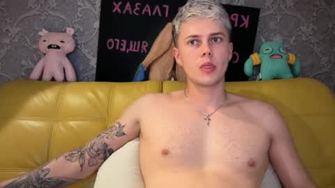 Snapshot of danny_love01 chatting on 3, 7, 2026 danny online show from 3, 7, 2026