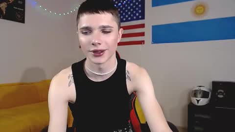 Snapshot of danny_noir chatting on 20, 10, 2025 Danny online show from 20, 10, 2025