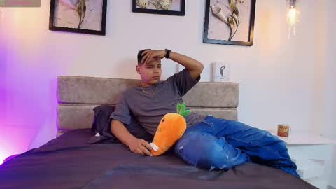 Snapshot of dannysamm chatting on 23, 11, 2025 dannysamm online show from 23, 11, 2025