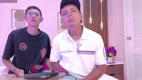 Snapshot of dante_axel chatting on 27, 4, 2026 DANTE Y AXEL online show from 27, 4, 2026