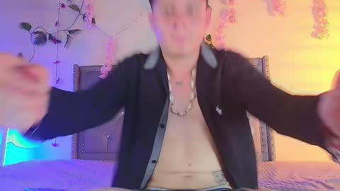 Snapshot of dante_grayy chatting on 8, 11, 2025 Dantegrayy online show from 8, 11, 2025